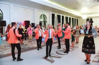 MARIAN BALACI SI FORMATIA CATALINA MUNTEANU – Sarbe bomba