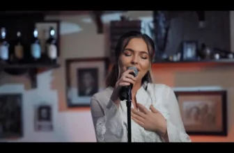 Iulia Plescan – In doua vieti (Original Radio Edit)