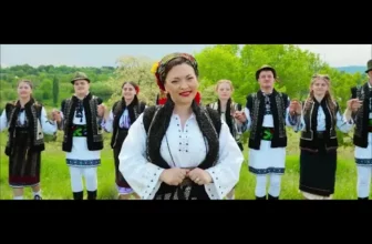 Laura Olteanu – Salta colb de la pamant