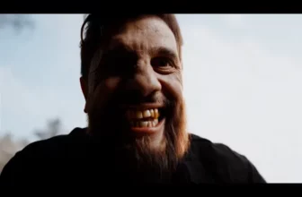 MIRAJ TZUNAMI SI GUCCI MRJ – MA TRANSFORM IN DINOZAUR