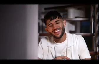 Nikolas Sax – Am luat un demon in brate