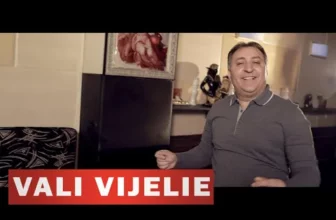 VALI VIJELIE – Ce buze senzuale ai 2017