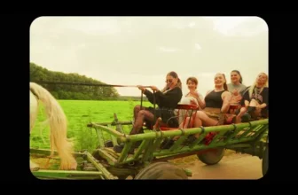 JO – Ne Place (cu Anca Dinicu, Ioana State, Miruna Rumina, Tina Duceac, Ana Petcu si Anisia Gafton)