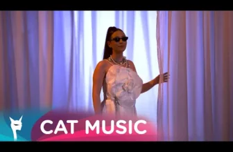 Andrada Precup – Cu mainile la spate