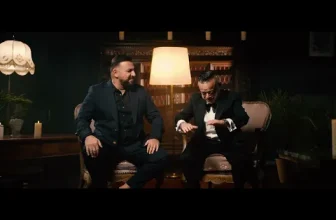 Costel Biju si Adrian Minune – O haina si un baston din lemn de nuc